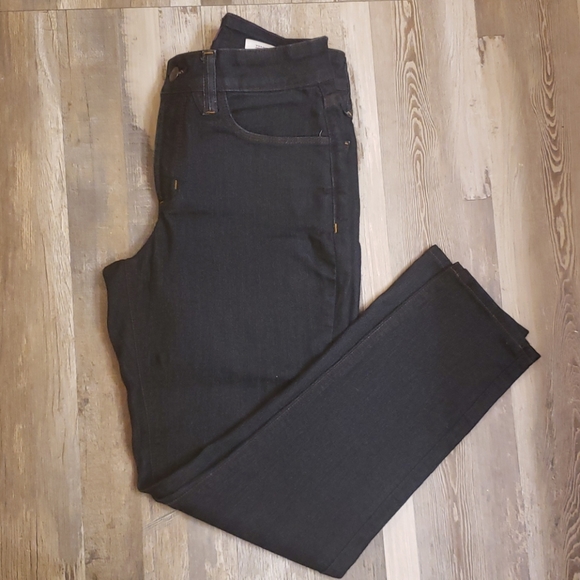 NYDJ Jeans! - Picture 11 of 12